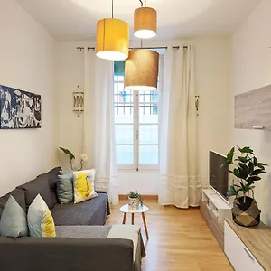 https://apartamento-con-patio-centro.1costadelsol.com