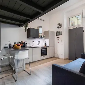 https://junior-suite-milano-with-netflix-and-wifi.italymilanhotels.net