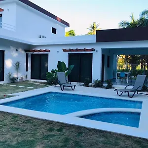 https://villa-luce.greaterantilleshotels.net